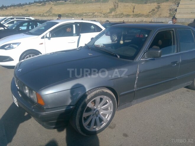 BMW 525 1988, 391,761 km - 2.5 l - Bakı
