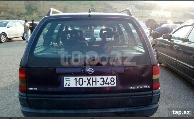 Opel Astra 1995, 284,000 km - 1.7 l - Bakı