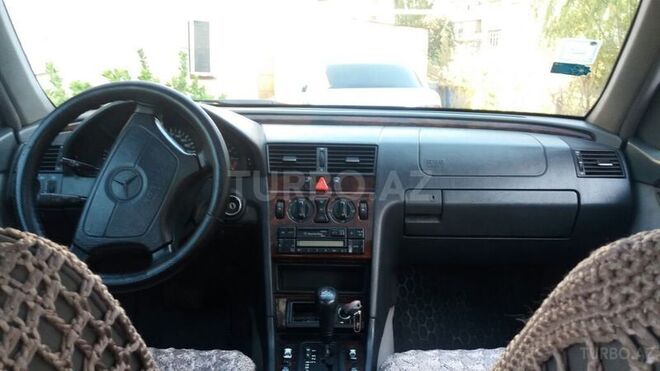 Mercedes C 230 1996, 381,000 km - 2.3 l - Bakı