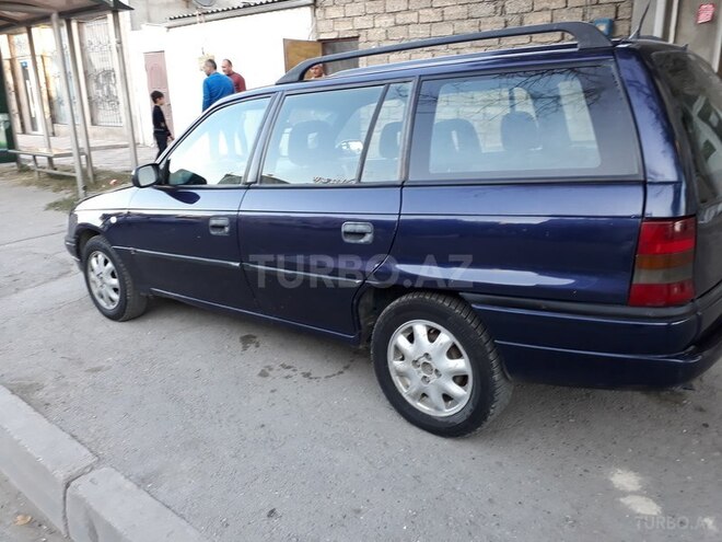 Opel Astra 1997, 250,000 km - 1.6 l - Bakı