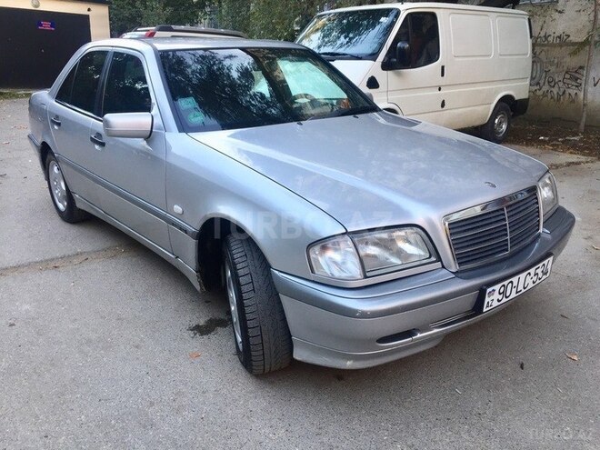 Mercedes C 200 1999, 260,000 km - 0.2 l - Bakı