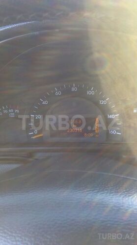 Mercedes C 240 2002, 230,000 km - 2.6 л - Bakı