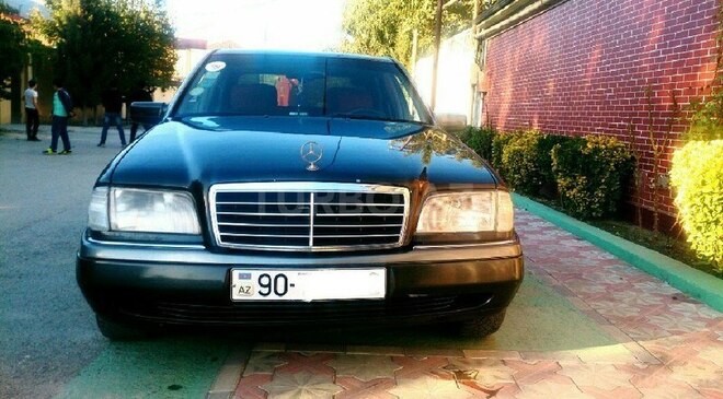 Mercedes C 180 1995, 345,000 km - 1.8 л - Bakı