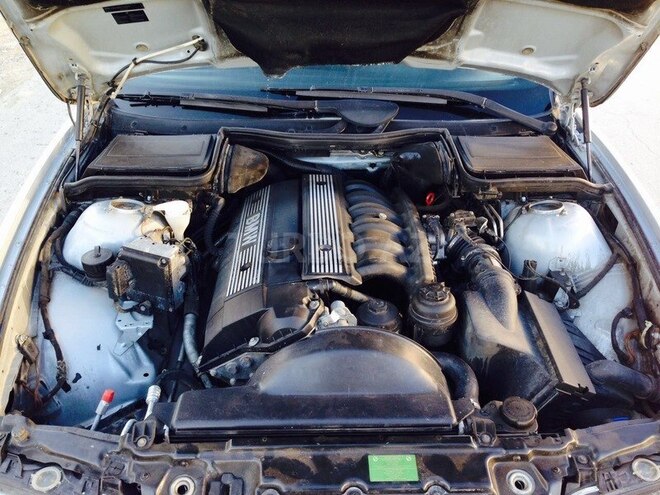 BMW 523 1998, 273,146 km - 2.5 л - Bakı