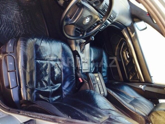 BMW 523 1998, 273,146 km - 2.5 л - Bakı