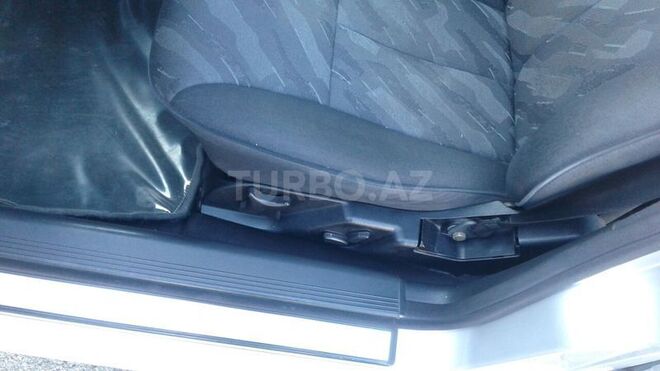 Mercedes E 240 2000, 216,000 km - 2.4 l - Bakı