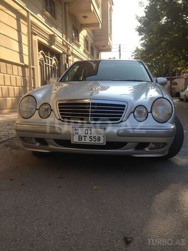 Mercedes E 240 2000, 11,000 km - 2.4 л - Bakı