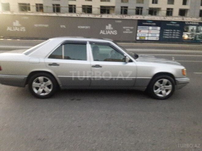 Mercedes E 200 1994, 360,215 km - 2.0 л - Bakı