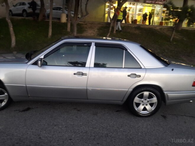 Mercedes E 200 1994, 360,215 km - 2.0 л - Bakı