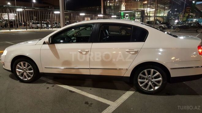 Volkswagen Passat 2006, 105,000 km - 2.0 l - Bakı