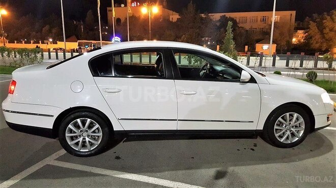 Volkswagen Passat 2006, 105,000 km - 2.0 l - Bakı