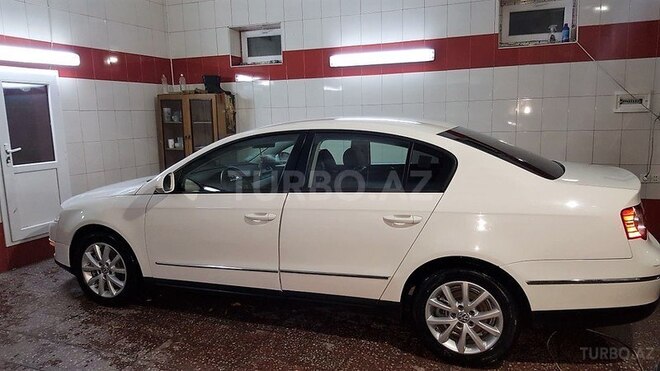 Volkswagen Passat 2006, 105,000 km - 2.0 l - Bakı