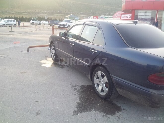 Mercedes E 220 1998, 635,000 km - 2.2 l - Bakı