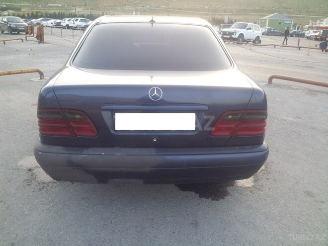 Mercedes E 220 1998, 635,000 km - 2.2 l - Bakı