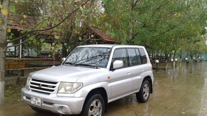 Mitsubishi Pajero io 2000, 169,000 km - 2.0 l - Quba