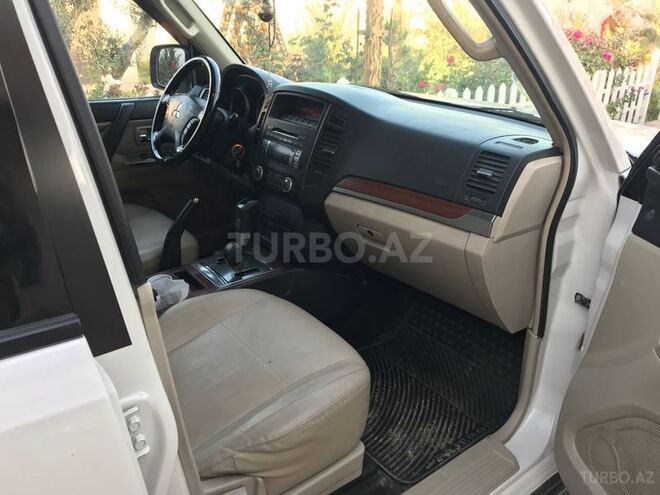 Mitsubishi Pajero 2007, 99,000 km - 3.0 л - Bakı