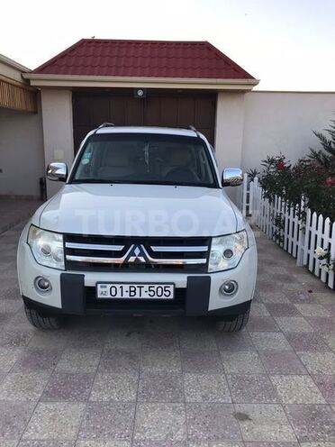 Mitsubishi Pajero 2007, 99,000 km - 3.0 л - Bakı