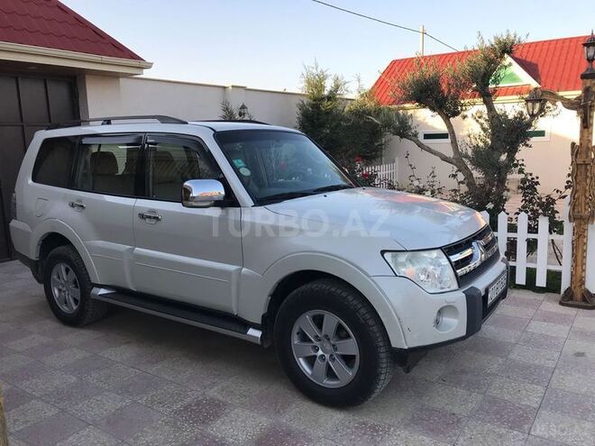 Mitsubishi Pajero 2007, 99,000 km - 3.0 л - Bakı