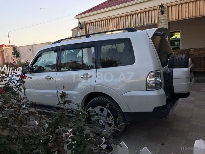 Mitsubishi Pajero 2007, 99,000 km - 3.0 л - Bakı