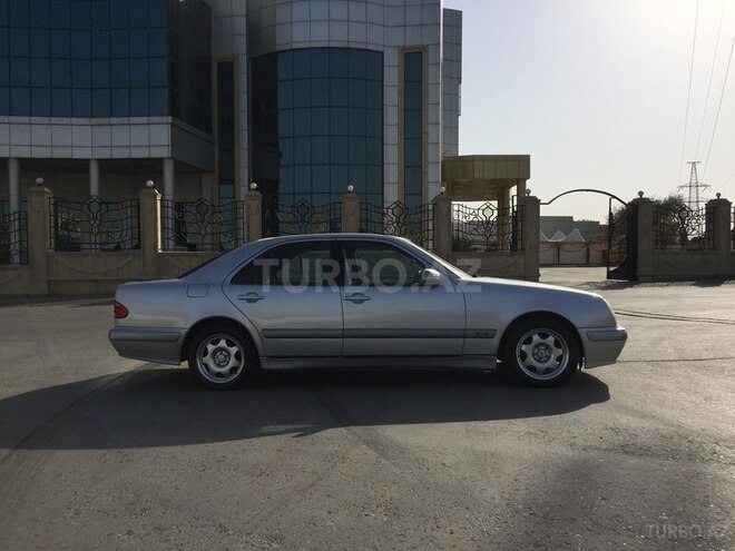 Mercedes E 200 2000, 278,000 km - 2.0 l - Bakı