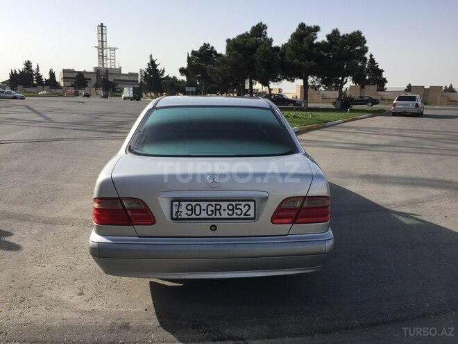 Mercedes E 200 2000, 278,000 km - 2.0 l - Bakı