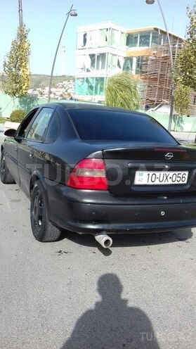 Opel Vectra 1996, 235,000 km - 2.0 l - Bakı