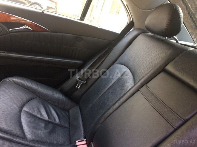 Mercedes E 240 2003, 188,500 km - 2.6 l - Bakı
