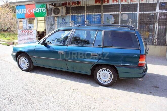 Opel Astra 1995, 450,000 km - 1.6 l - Bakı