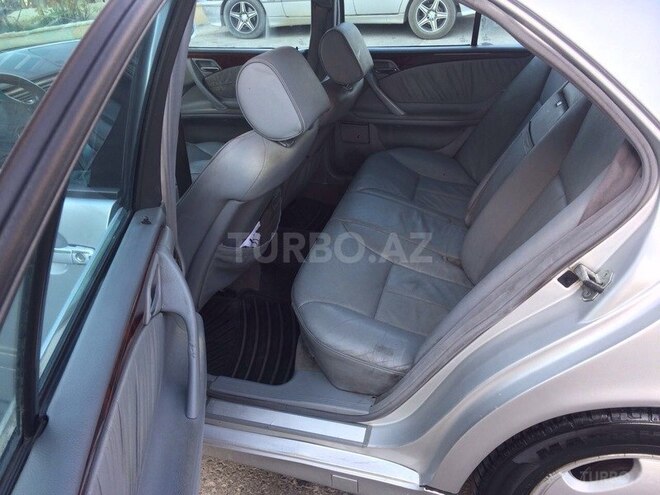 Mercedes E 270 2000, 290,000 km - 2.7 л - Bakı