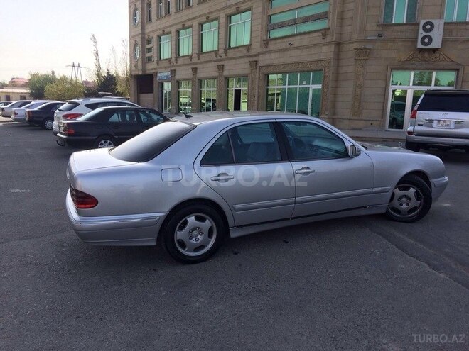 Mercedes E 270 2000, 290,000 km - 2.7 л - Bakı
