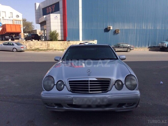 Mercedes E 270 2000, 290,000 km - 2.7 л - Bakı