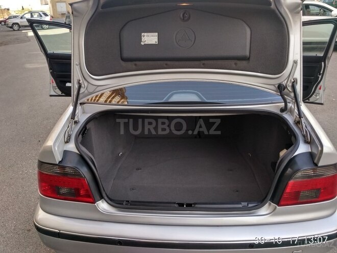 BMW 528 2000, 250,000 km - 2.8 l - Bakı