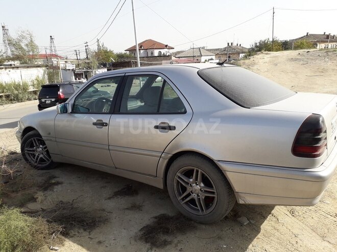 Mercedes C 220 1998, 255,500 km - 2.2 l - Bakı
