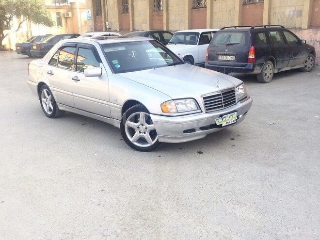 Mercedes C 230 1999, 230,000 km - 2.3 l - Bakı