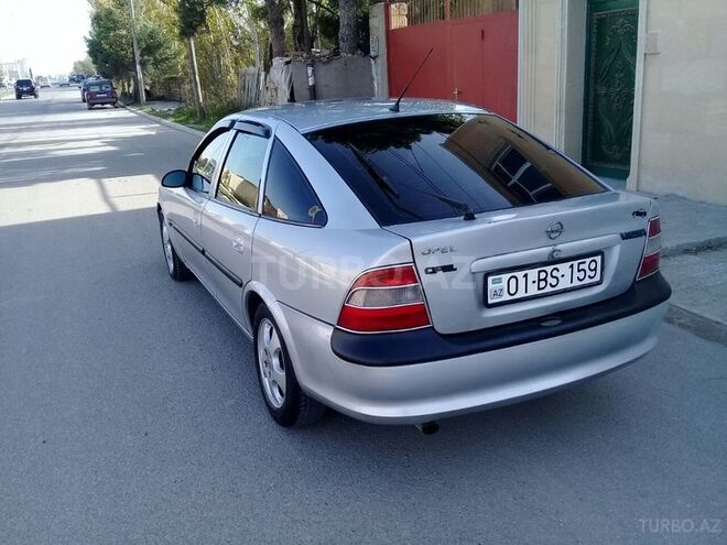 Opel Vectra 1996, 310,000 km - 2.0 l - Sumqayıt