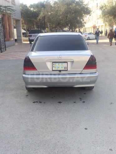 Mercedes C 230 1999, 230,000 km - 2.3 l - Bakı