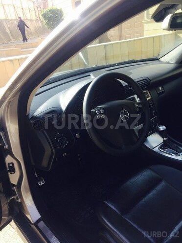 Mercedes C 180 2004, 175,000 km - 1.8 l - Bakı