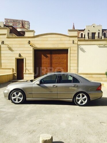 Mercedes C 180 2004, 175,000 km - 1.8 l - Bakı