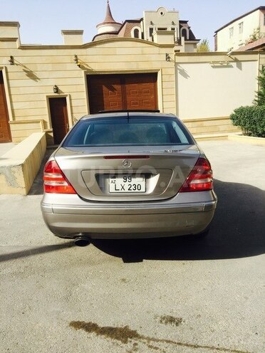 Mercedes C 180 2004, 175,000 km - 1.8 l - Bakı