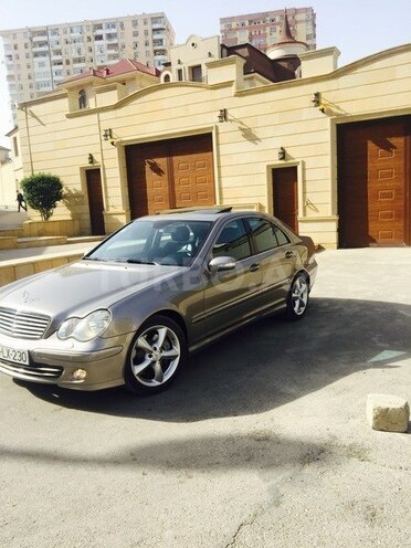 Mercedes C 180 2004, 175,000 km - 1.8 l - Bakı
