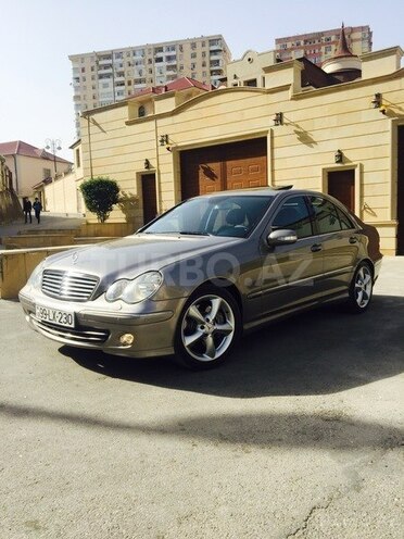 Mercedes C 180 2004, 175,000 km - 1.8 l - Bakı