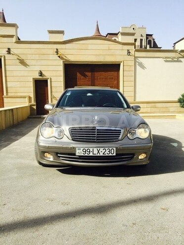 Mercedes C 180 2004, 175,000 km - 1.8 l - Bakı