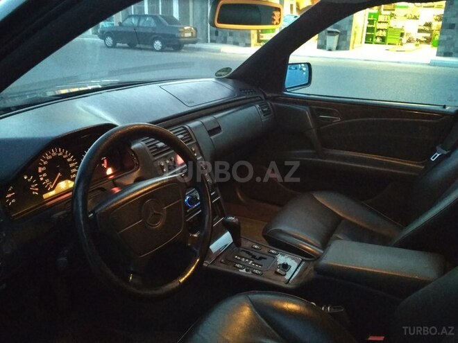 Mercedes E 240 1998, 323,000 km - 2.4 л - Bakı