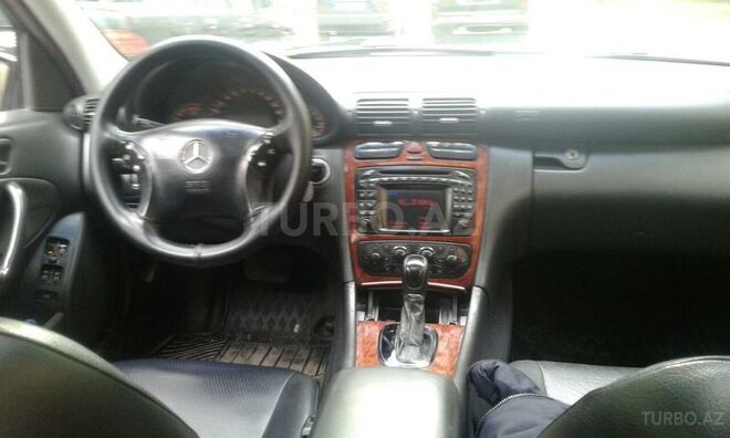 Mercedes C 200 2001, 244,000 km - 2.0 l - Bakı