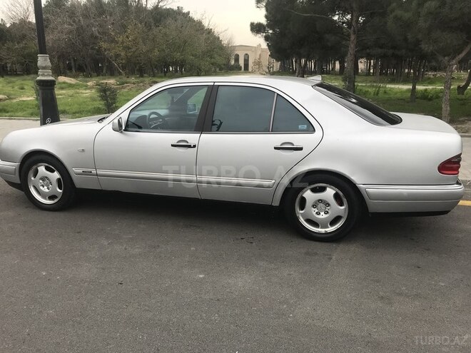 Mercedes E 200 1997, 250,000 km - 2.0 l - Bakı