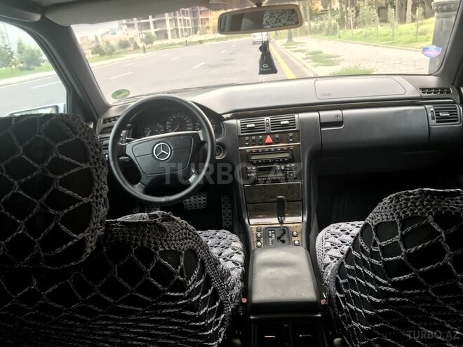 Mercedes E 200 1997, 250,000 km - 2.0 l - Bakı