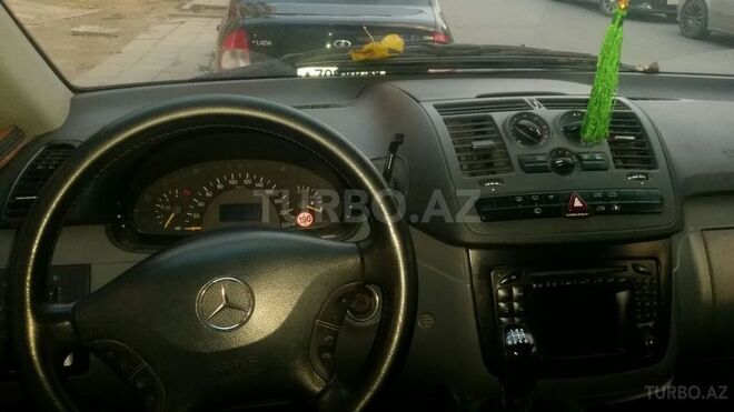 Mercedes V 220 2004, 230,000 km - 2.2 l - Zaqatala