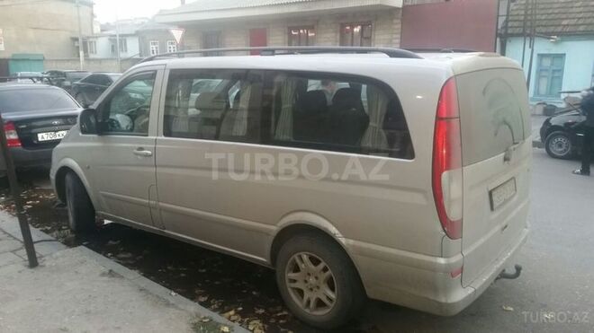 Mercedes V 220 2004, 230,000 km - 2.2 l - Zaqatala
