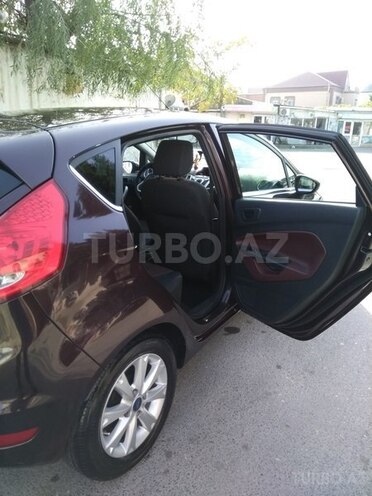 Ford Fiesta 2011, 174,000 km - 1.4 l - Bakı