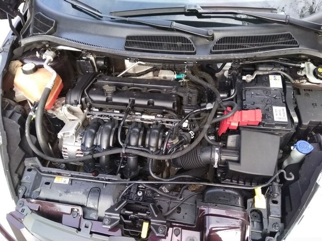 Ford Fiesta 2011, 174,000 km - 1.4 l - Bakı